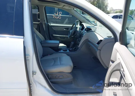 2017 Chevrolet Traverse 2Lt z USA, uszkodzony, nr VIN 1GNKVHKD2HJ260681